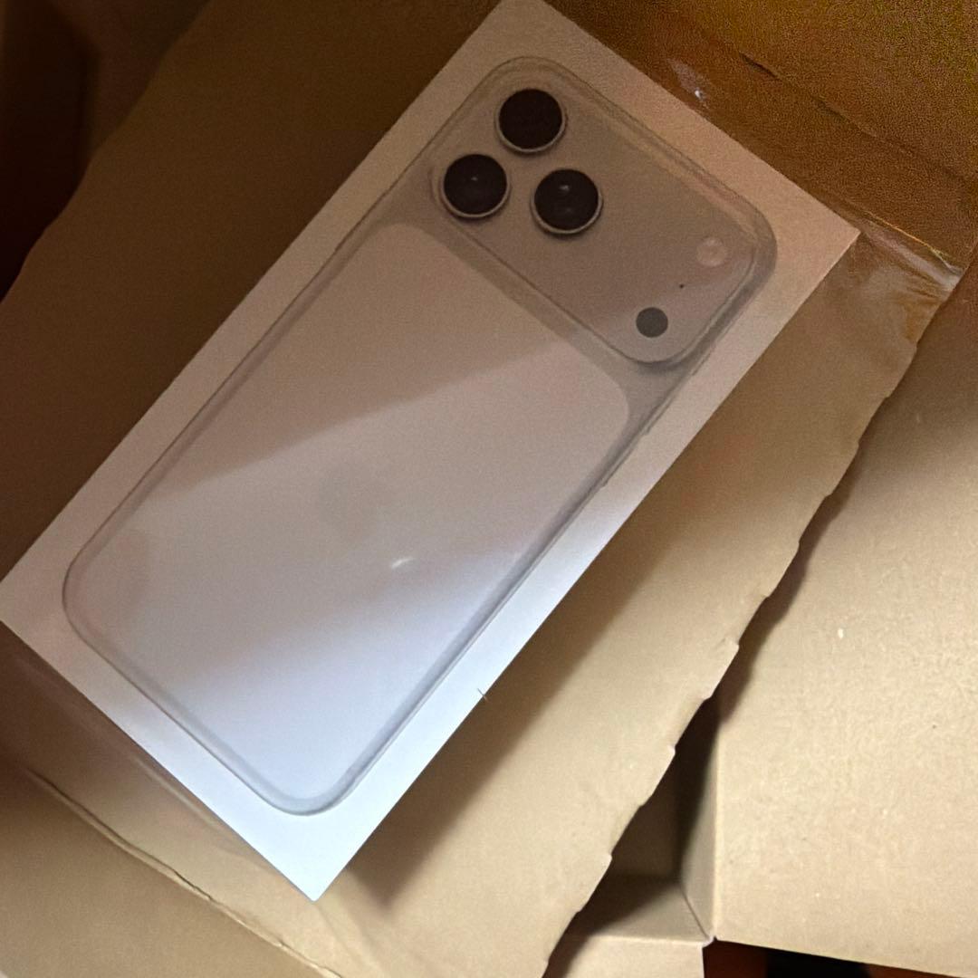 iPhone 17 promax 256GB 本体 新品未完封　店頭完売未入荷