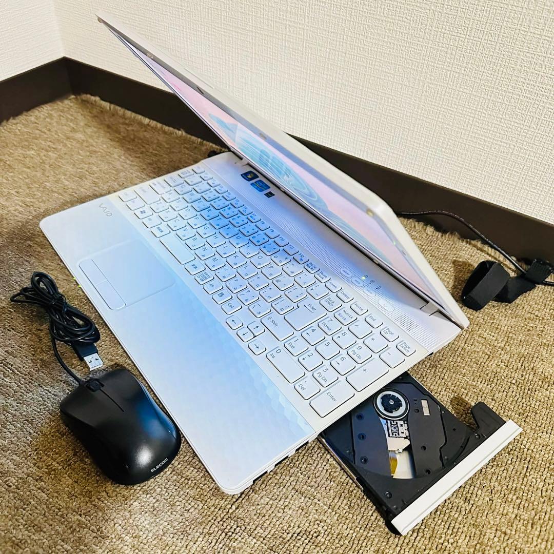 S195 SonyVaioノートパソコンi5高速SSDサクサクWindows11