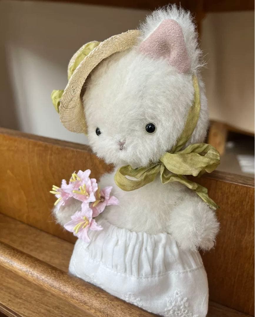 森と自然が好きな猫さん ぬいぐるみ ねこ 海外作家様 アーティストベア 部屋飾り