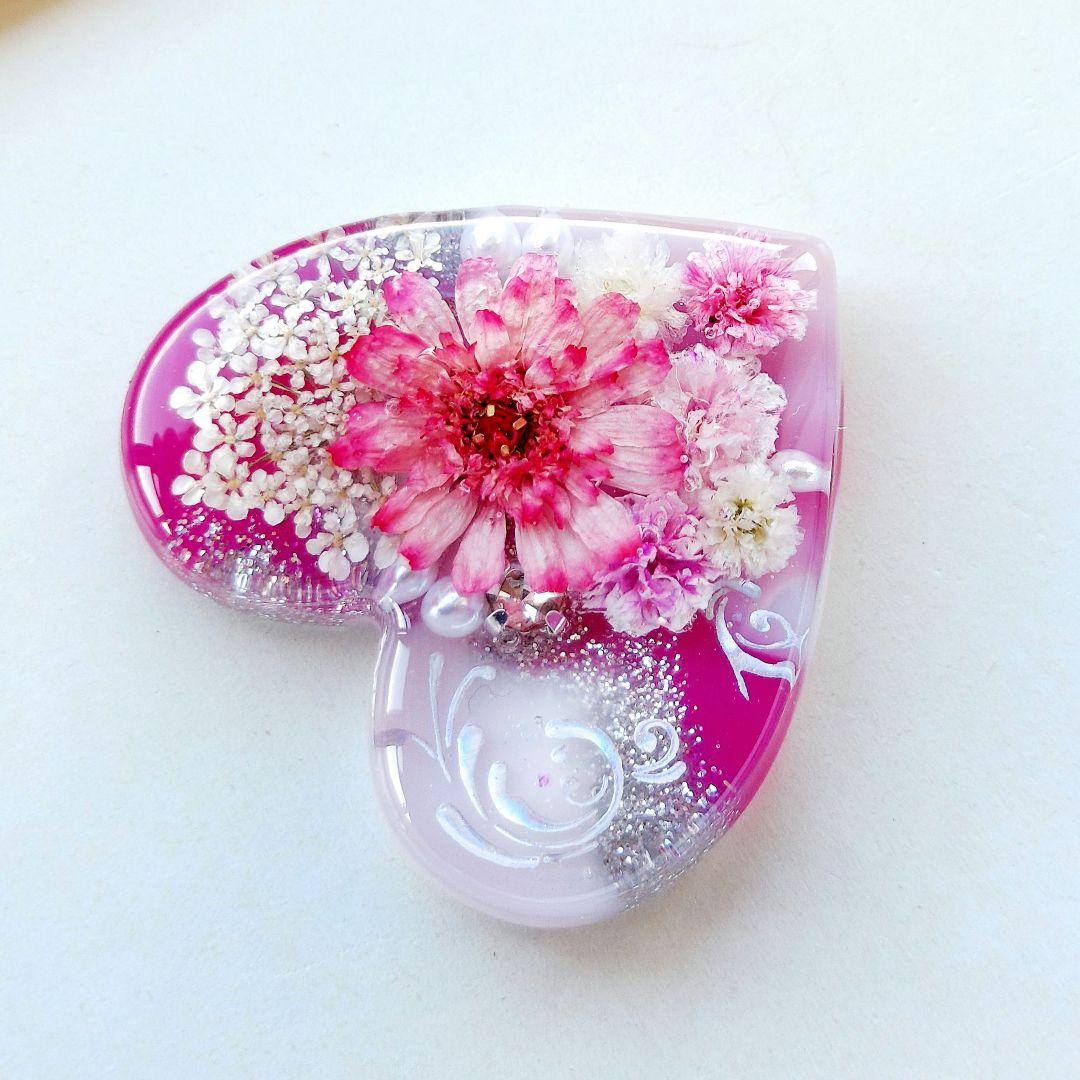 【1255】レジン　マトリカリア　ヘアゴム　ポニーフック　ブロ―チ　ハンドメイド