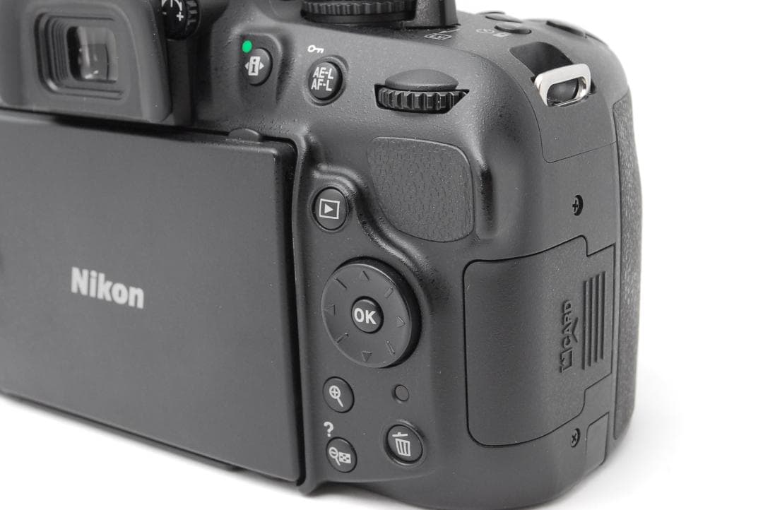 【使用感少美品】Nikon D5200　スマホ転送　自撮り　バリアングル液晶