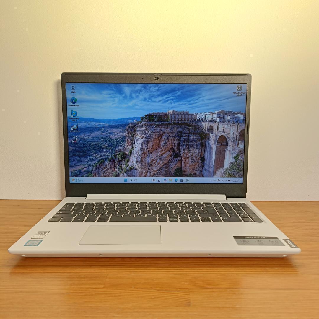8世代 Corei5 SSD メモリ20GB Windows11 ノートPC 白