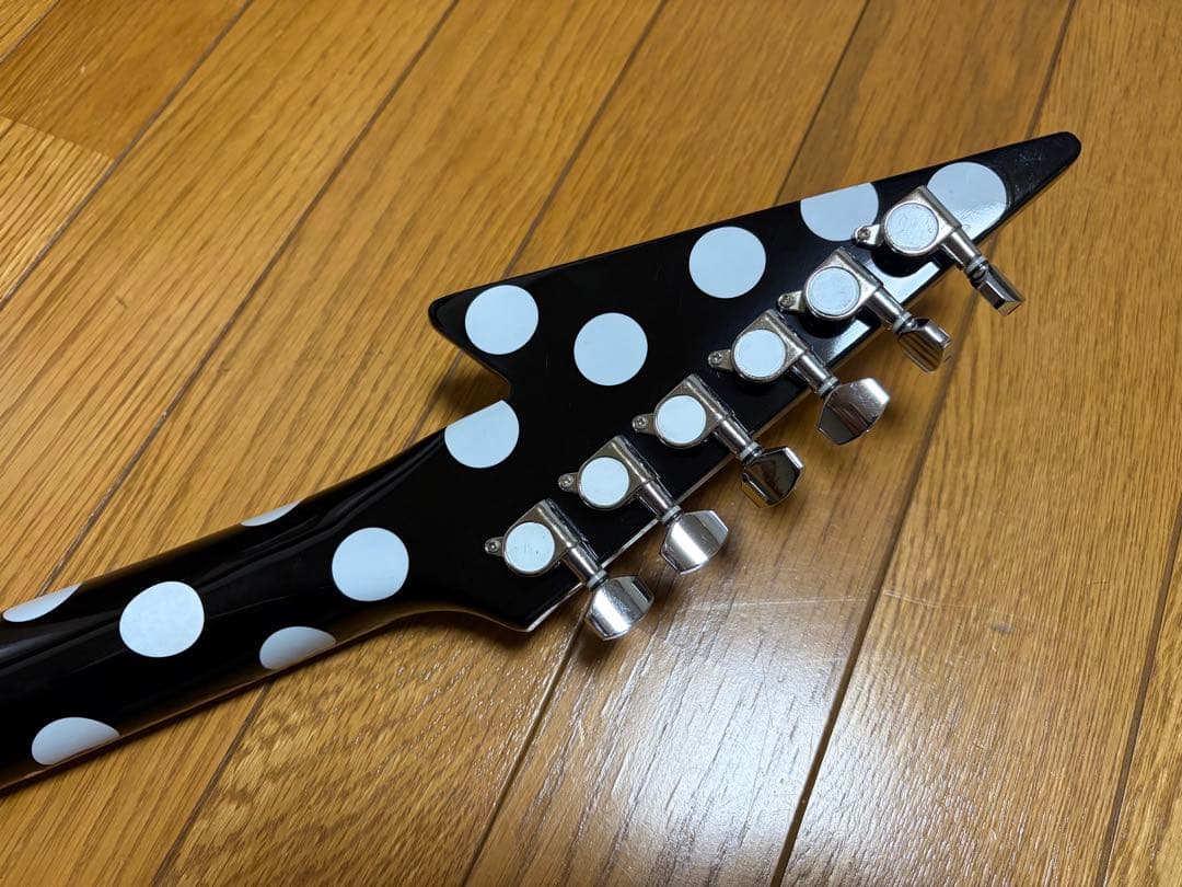 送料込 ランディ ローズ V型ギター ポルカドット Randy Rhoads