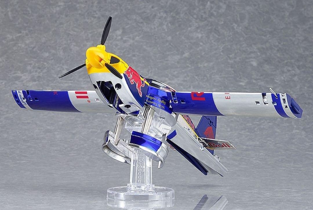 レッドブル　フィギュア　飛行機　レース　redbull 模型　トランスフォーム