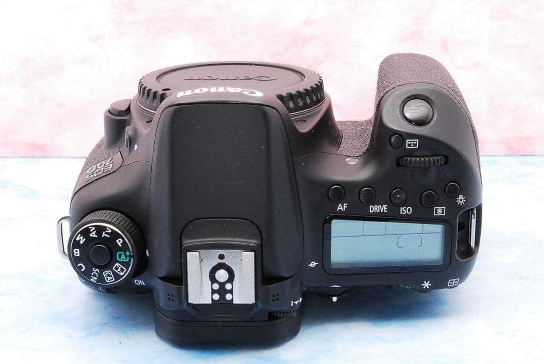 Canon EOS 70D☆スマホ転送☆一眼レフカメラ☆バッグ付☆Wレンズ