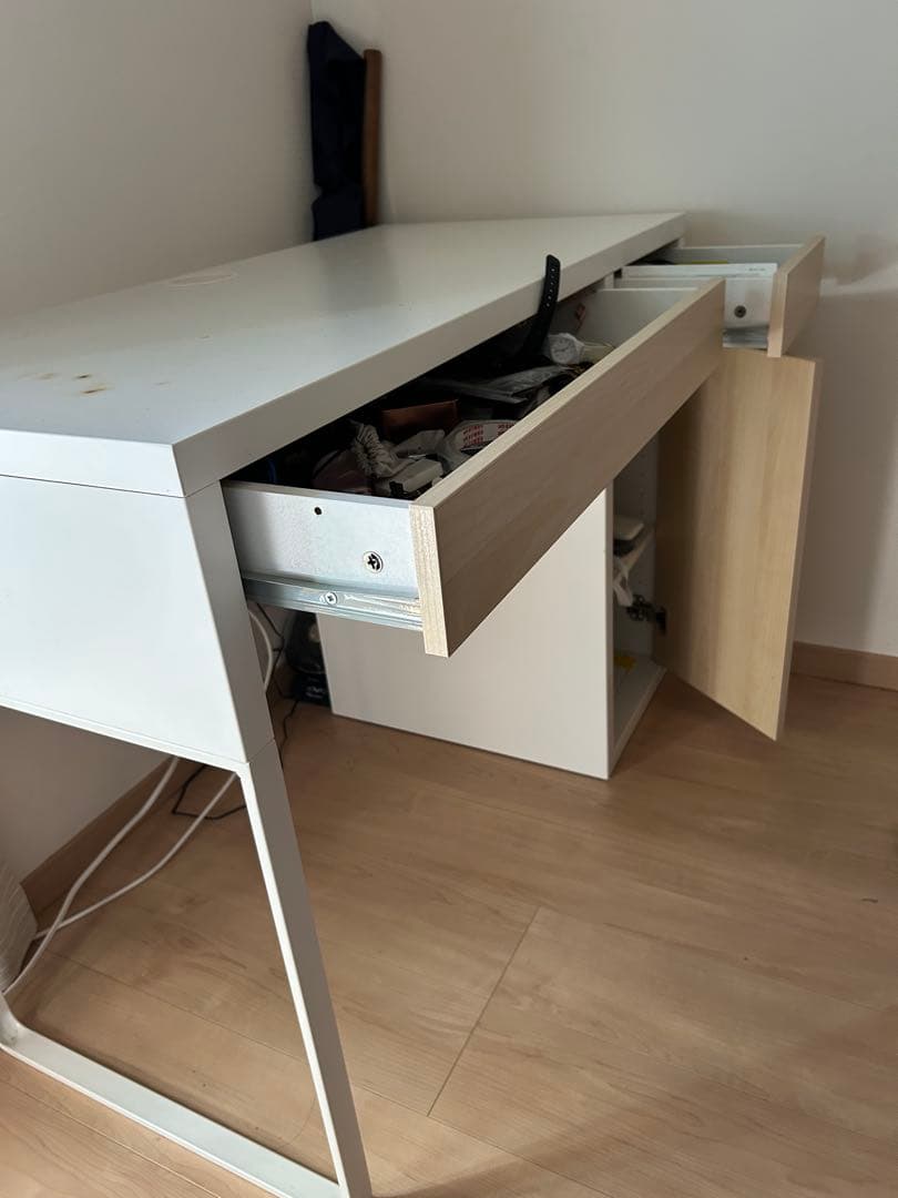 IKEA MICKEデスク　学習デスク
