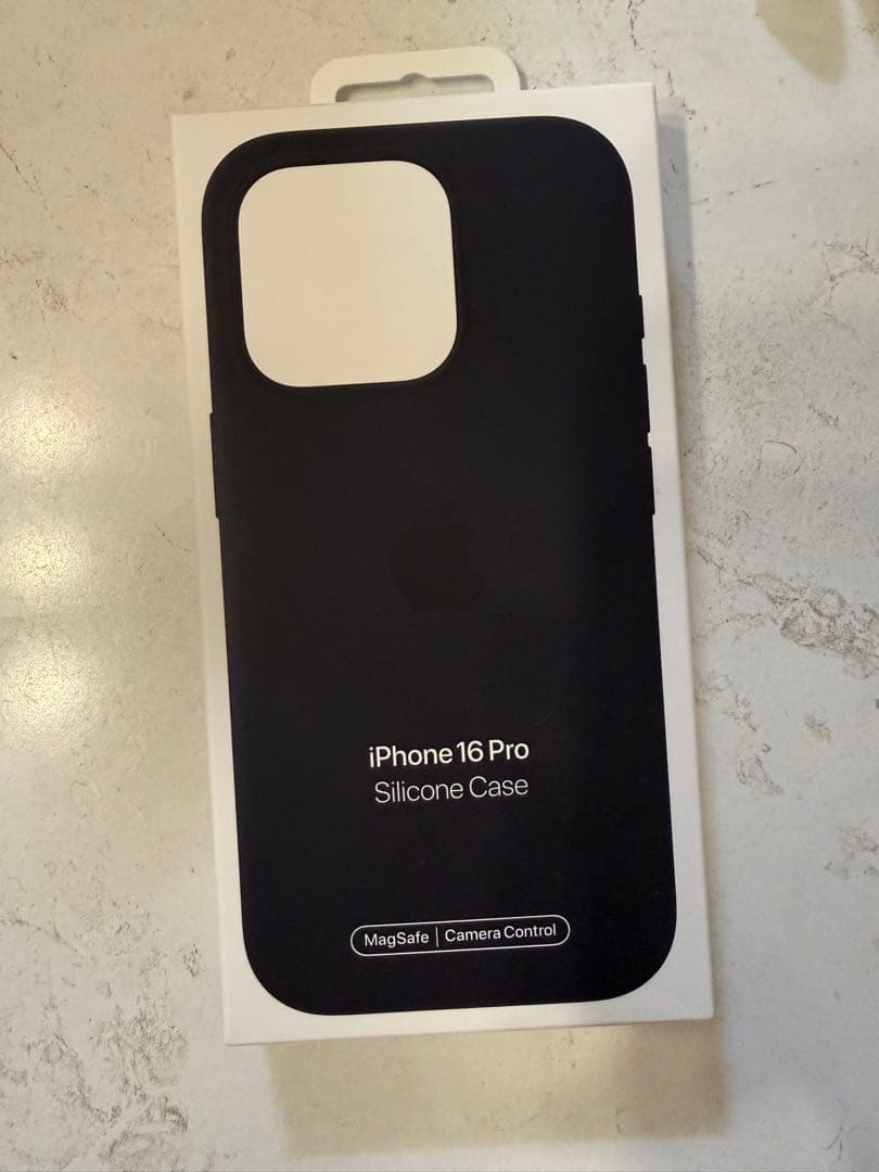 MagSafe対応 iPhone 16 Pro シリコンケース ブラック