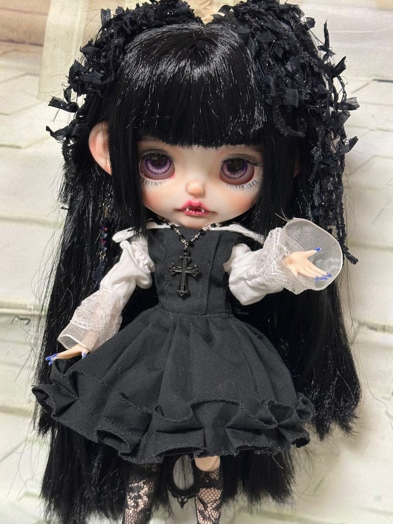 アイシードール 本体　女の子　アウトフィット付き　カスタムアイシードール