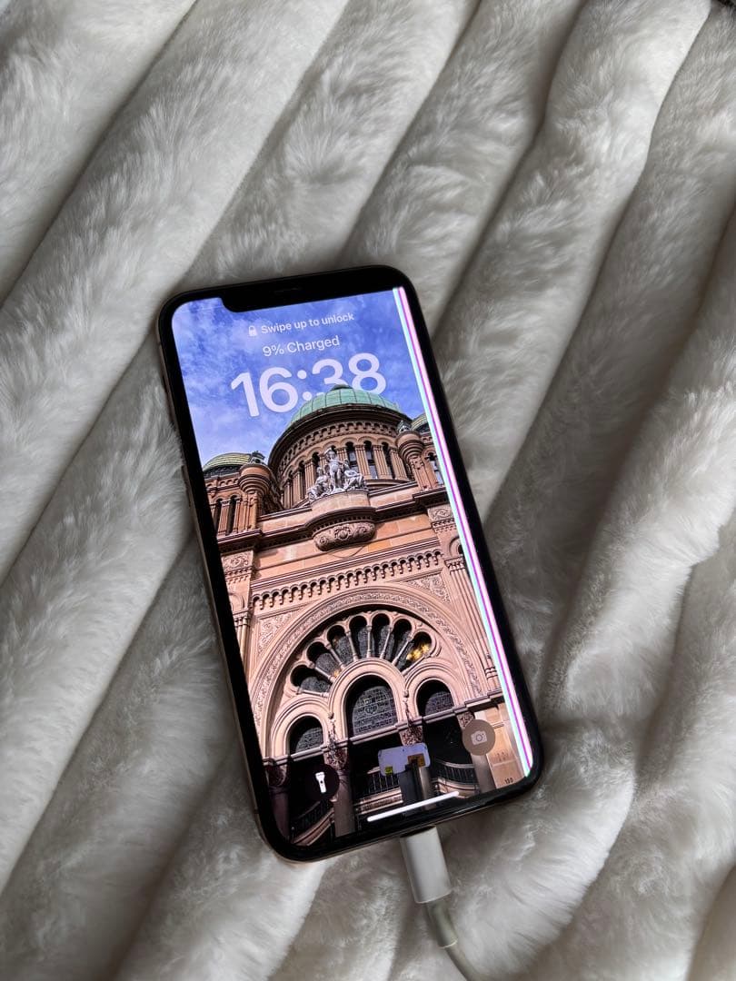 Apple iPhone 11 Pro ゴールド 本体