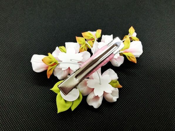桜の髪飾り つまみ細工 クリップタイプ 振袖 着物 和装 七五三 成人式