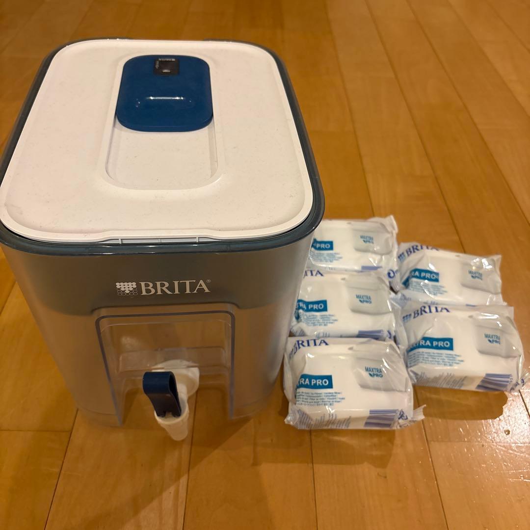 BRITA ウォータータンク カートリッジ5個付き