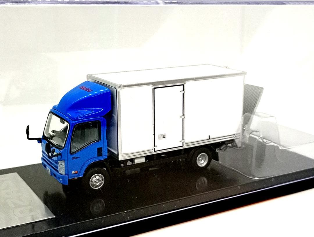 REALSOC 1/64 いすゞ NQR75 トラック パワーゲート ブルー
