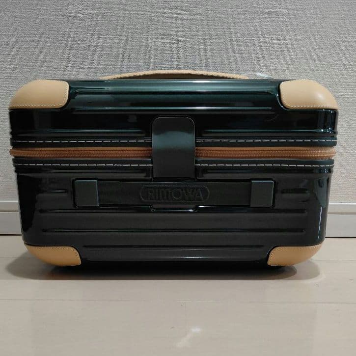 リモワ RIMOWA ボサノバ ビューティーケース カメラケース